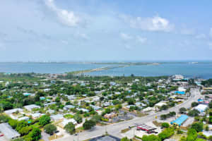 3042 NE Savannah Rd, Jensen Beach, FL 34957, Sold 12/15/22