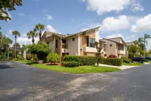 6069  Glendale Drive, Boca Raton, FL 33433 Sold 10/21/22