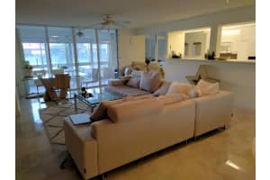 102  Half Moon Circle   F1, Hypoluxo, FL 33462 Sold 10/18/22