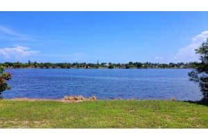 3362 Cynthia Ln, Lake Worth Beach, FL 33461, Sold 10/18/22