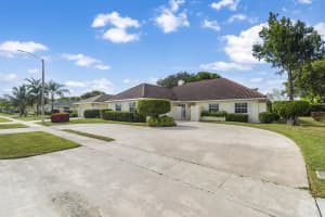 10203 Greentrail Dr S, Boynton Beach, FL 33436, Sold 10/07/22