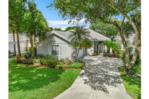 1004  Bedford Avenue, Palm Beach Gardens, FL 33403 Sold 10/24/22