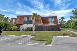 2125 White Pine Cir, Greenacres, FL 33415, Sold 09/26/22