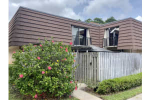 2422  24th Lane, Palm Beach Gardens, FL 33418 Sold 09/26/22