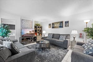 2422  24th Lane, Palm Beach Gardens, FL 33418 Sold 09/26/22