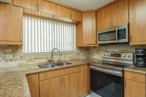 5288 Bosque Ln, West Palm Beach, FL 33415, Sold 09/30/22