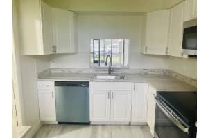 2050 Oleander Blvd Apt 1-102, Fort Pierce, FL 34950, Sold 09/19/22