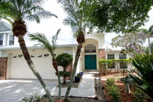 701 NW Waterlily Pl, Jensen Beach, FL 34957, Sold 09/30/22