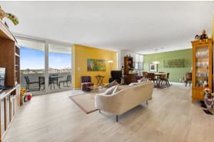 2200 S Ocean Blvd APT 1004, Delray Beach, FL 33483, Sold 09/19/22