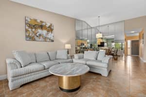 5187 Oakhill Ln APT 621, Delray Beach, FL 33484, Sold 11/30/22