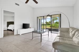 3915 Arelia Dr, Delray Beach, FL 33445, Sold 11/17/22