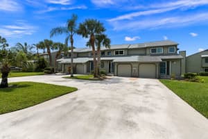 3234 NE Holly Creek Dr, Jensen Beach, FL 34957, Sold 09/16/22
