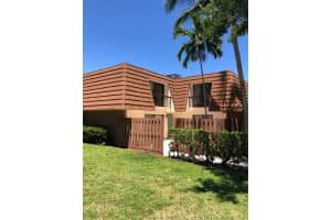 825  Center Street   15d, Jupiter, FL 33458 Sold 09/16/22