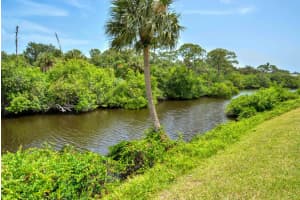 1600 NE Dixie Hwy Apt 14-107, Jensen Beach, FL 34957, Sold 09/08/22