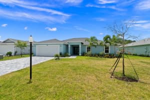 406 SW Vista Lake Dr Drive, Port Saint Lucie, FL 34953 Sold 09/15/22