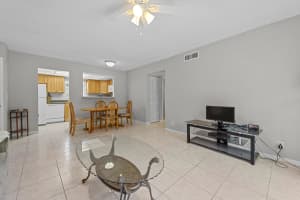 311 NE 17th Avenue   103, Boynton Beach, FL 33435 Sold 10/13/22