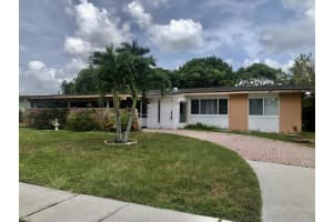 981  Orchid Drive, Royal Palm Beach, FL 33411 Sold 10/04/22