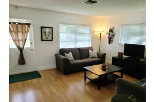 6811 NW 75th St, Tamarac, FL 33321, Sold 10/13/22