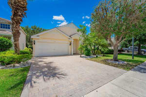 146  Canterbury Place, Royal Palm Beach, FL 33414 Sold 11/16/22