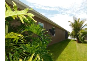 1243 Tan Oak Pl, Vero Beach, FL 32966, Sold 09/30/22