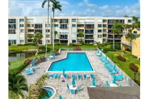 8200 Lakeshore Dr, Hypoluxo, FL 33462, Sold 10/19/22