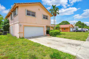 8416 SW 20th Street, North Lauderdale, FL 33068 Sold 11/16/22
