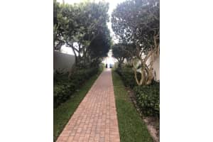 225 Cove Pl, Jupiter, FL 33469, Sold 02/15/23