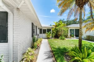 10110  45th Way  S 466, Boynton Beach, FL 33436 Sold 10/03/22