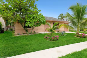 6161  Arcade Court, Lake Worth Beach, FL 33463 Sold 01/20/23