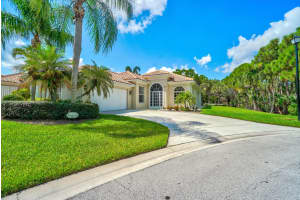 7856 SE Paurotis Lane, Hobe Sound, FL 33455 Sold 10/14/22