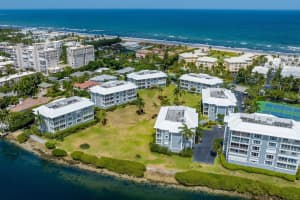 2150 S Ocean Boulevard   2b, Delray Beach, FL 33483 Sold 09/12/22