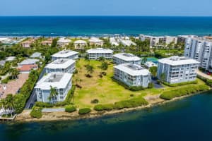 2150 S Ocean Boulevard   2b, Delray Beach, FL 33483 Sold 09/12/22