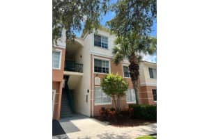 1310  Myrtlewood Circle  E, Palm Beach Gardens, FL 33418 Sold 09/20/22