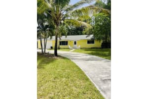 8740 N Elizabeth Avenue, Palm Beach Gardens, FL 33418 Sold 12/05/22