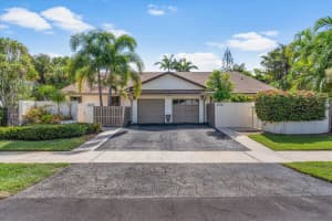 307 SW 29th Ave, Delray Beach, FL 33445, Sold 09/28/22