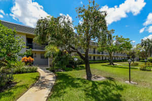 1900 S Kanner Highway   1-205, Stuart, FL 34994 Sold 09/20/22