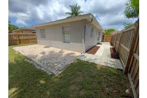 5721  Boynton Crescent, Boynton Beach, FL 33437 Sold 10/21/22