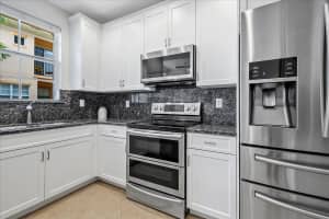 11850  Valencia Gardens Avenue, Palm Beach Gardens, FL 33410 Sold 11/18/22