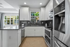 11850  Valencia Gardens Avenue, Palm Beach Gardens, FL 33410 Sold 11/18/22