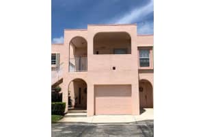 2109 SE Wild Meadow Circle, Port Saint Lucie, FL 34952 Sold 11/15/22