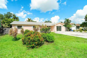 6595 Massachusetts Dr, Lake Worth, FL 33462, Sold 09/26/22