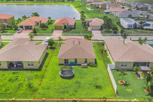 842 Bent Creek Dr, Fort Pierce, FL 34947, Sold 09/21/22