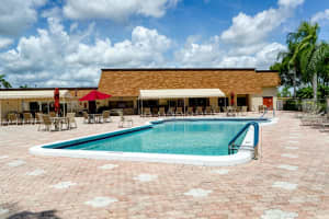 18 Willowbrook Ln, Delray Beach, FL 33446, Sold 10/14/22