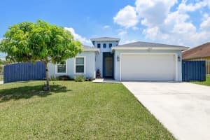 6552 Westview Dr, Lake Worth, FL 33462, Sold 02/23/23