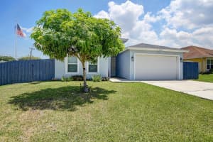 6552 Westview Dr, Lake Worth, FL 33462, Sold 02/23/23