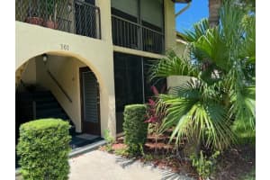 301 Pine Ridge Cir, Greenacres, FL 33463, Sold 11/04/22