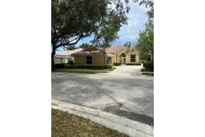 142 S Hampton Dr, Jupiter, FL 33458, Sold 10/14/22