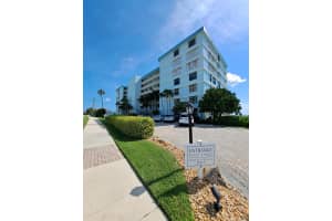 900 Ocean Dr, Juno Beach, FL 33408, Sold 10/03/22