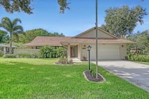 8124 SE Cypress Point Pl, Hobe Sound, FL 33455, Sold 11/17/22