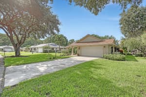 8124 SE Cypress Point Pl, Hobe Sound, FL 33455, Sold 11/17/22